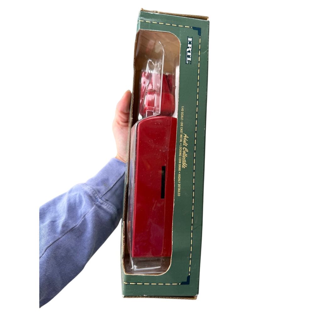 ERTL Collectibles Anheuser Busch 1941 Tractor Trailer Locking Coin Bank - Picture 6 of 6